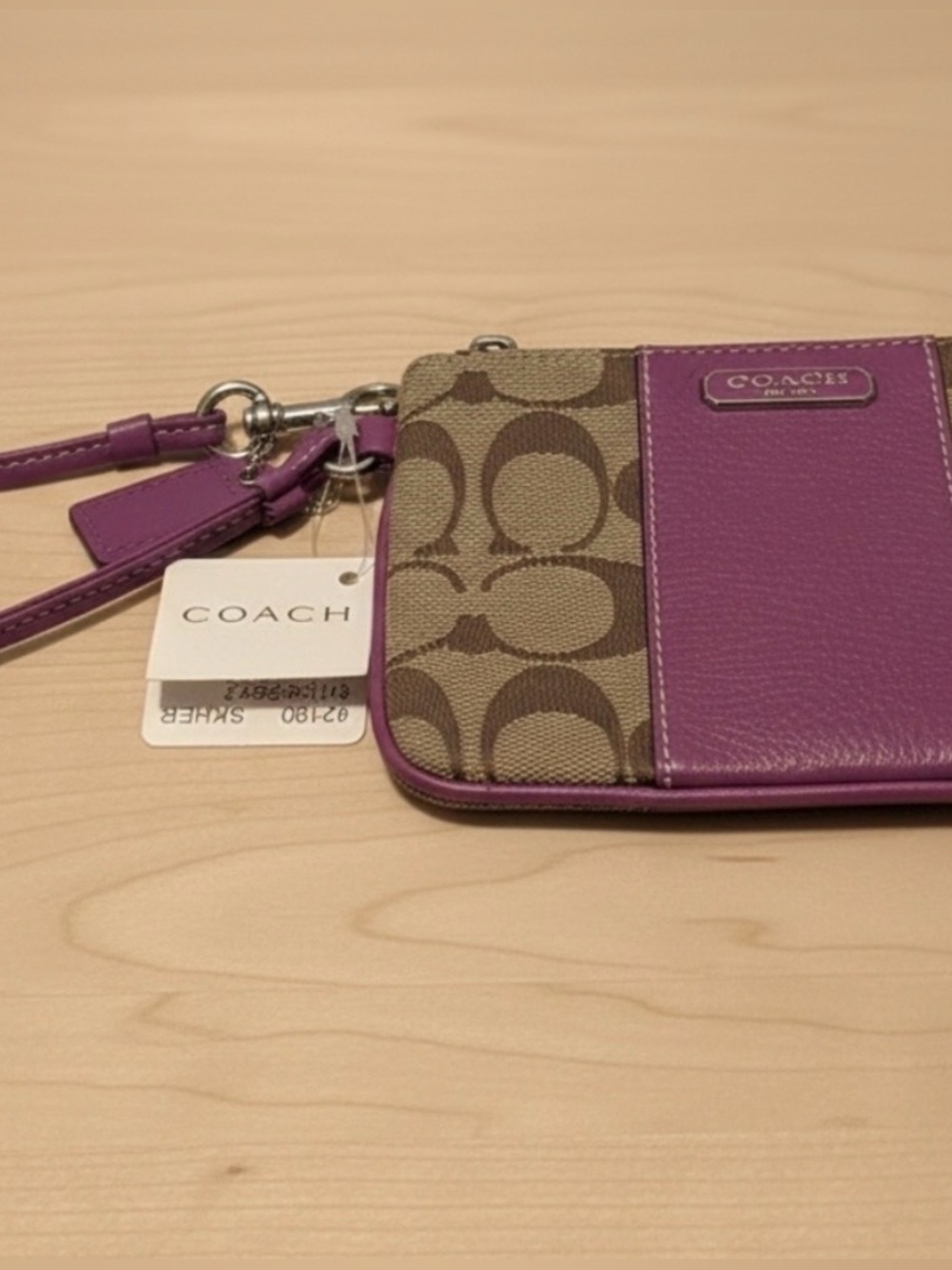 Coach Corner Zip Signature Wristlet Khaki/Berry - NWT - Picture 2 of 4
